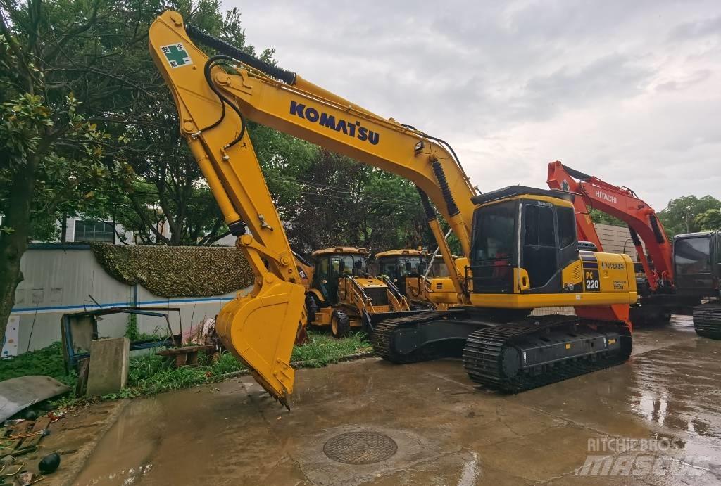 Komatsu PC 220-7 حفارات زحافة