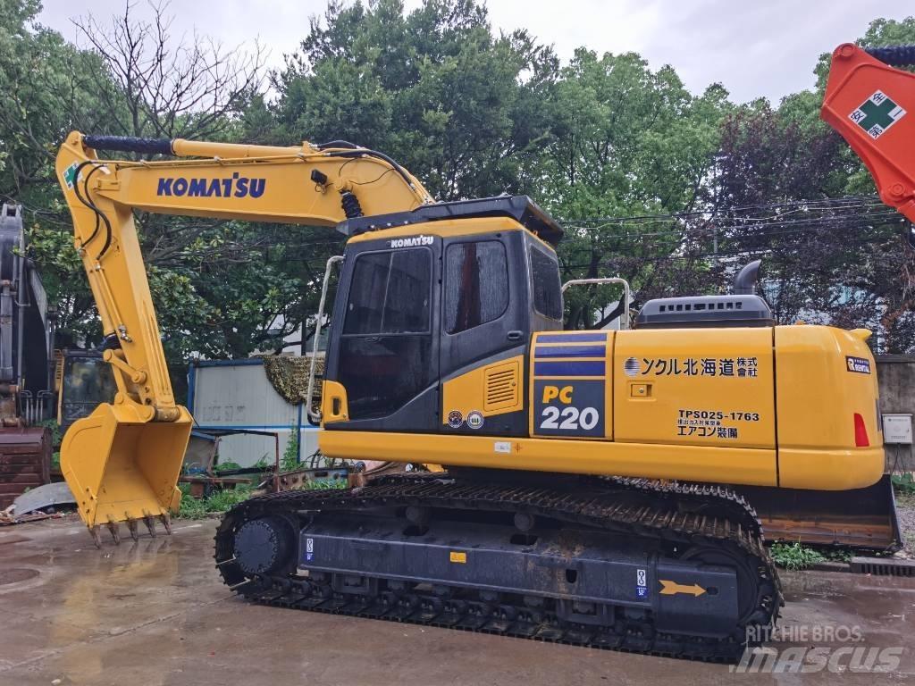 Komatsu PC 220-7 حفارات زحافة