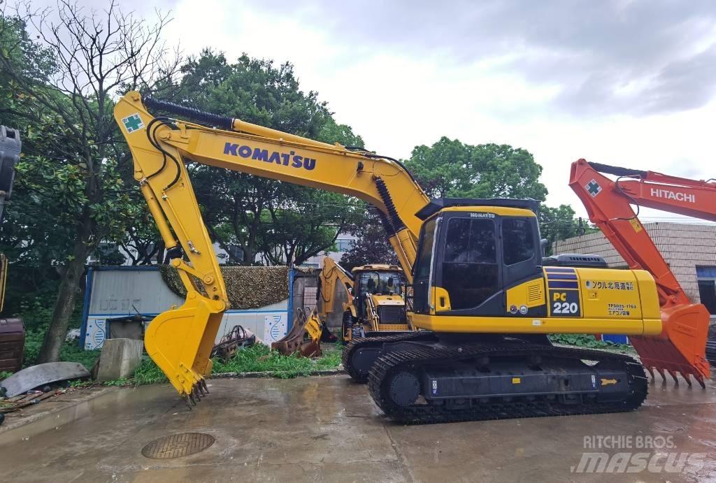 Komatsu PC 220-7 حفارات زحافة
