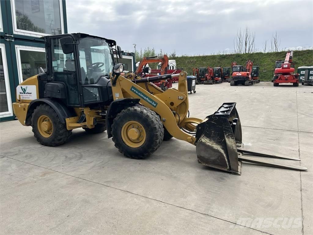 CAT 906M (8758) لوادر متعددة الأغراض