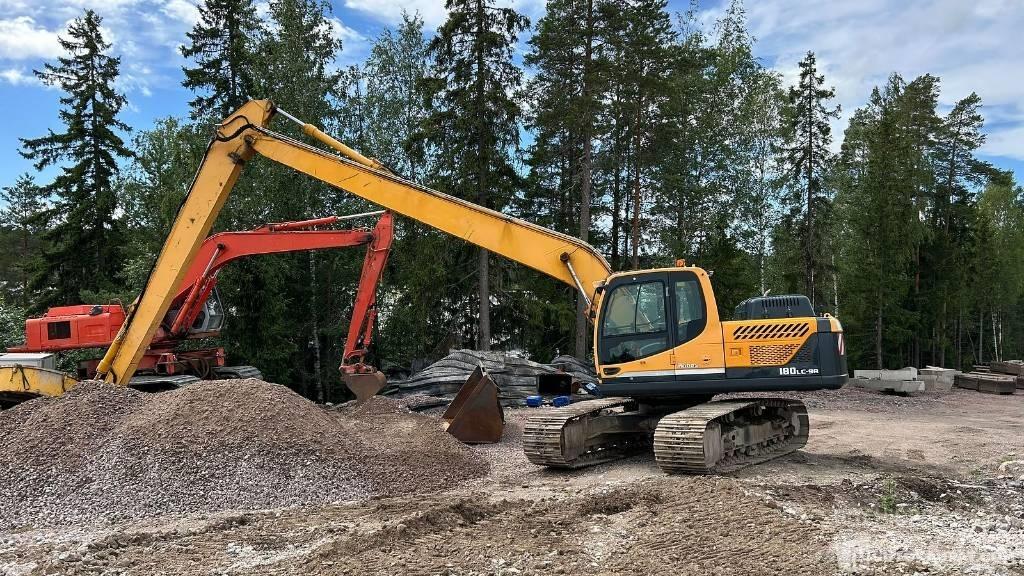 Hyundai R 180LC-9A حفارات زحافة