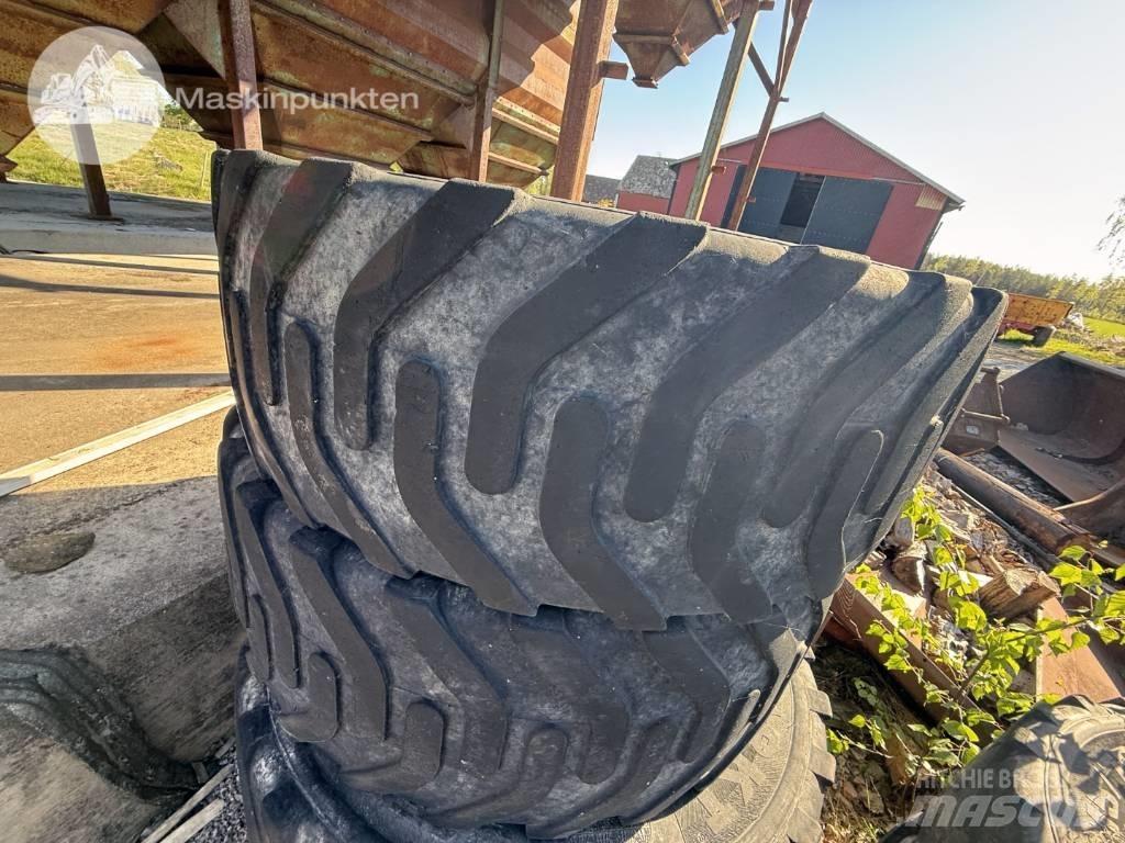 Komatsu PW 148-10 حفارات بعجل