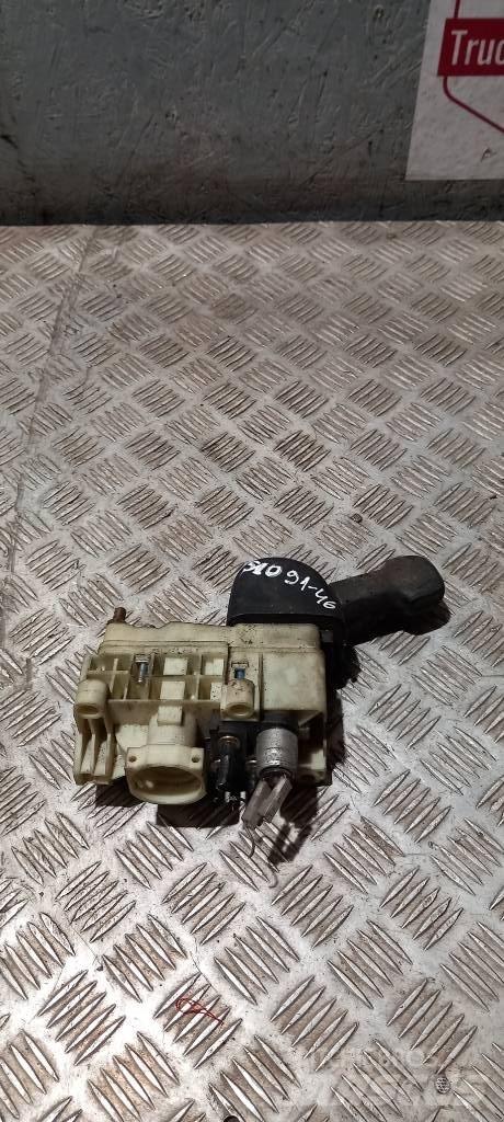 Scania R 420    1774972 كابينة والداخلية