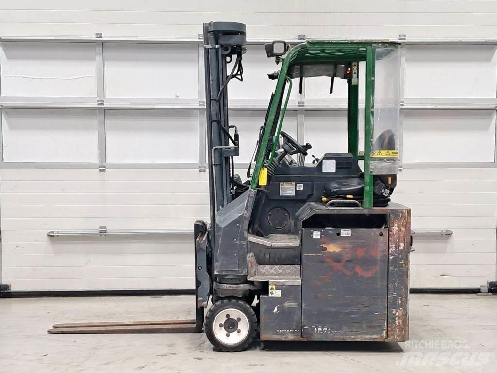 Combilift C3000CBE لوادر جانبية