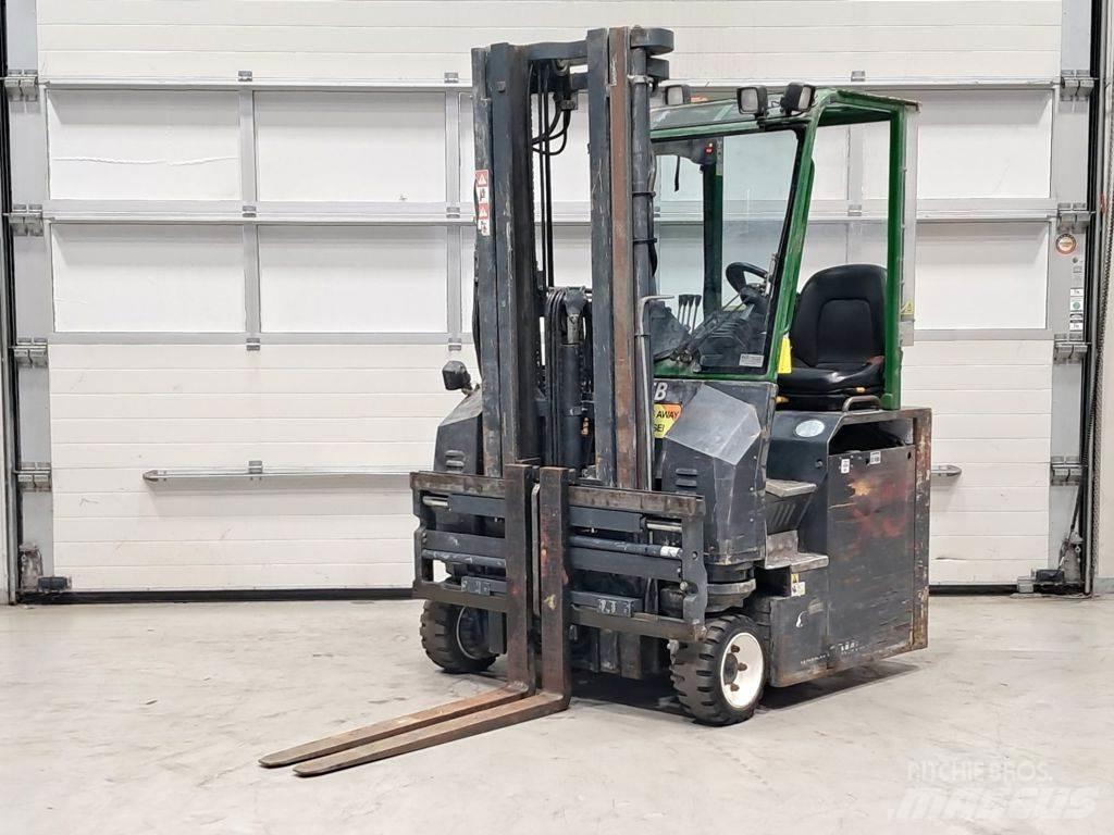 Combilift C3000CBE لوادر جانبية