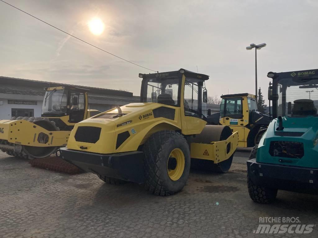Bomag BW 211 DH-5 ضاغطات التربة
