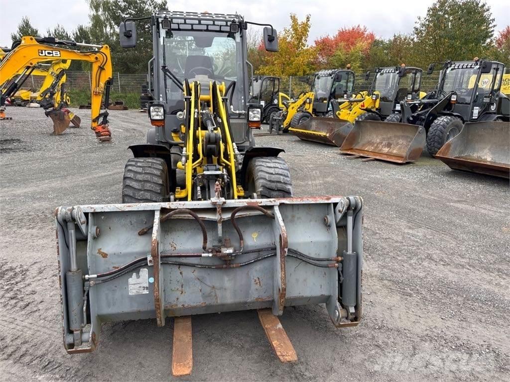 Wacker Neuson WL38 لوادر بعجل