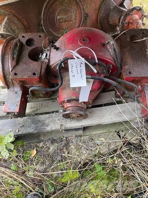 Hemek Ciceron الشاسيه والتعليق