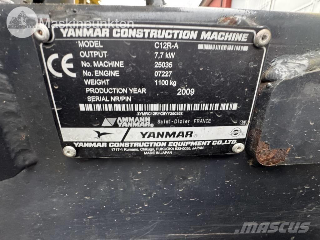 Yanmar C 12 R A عربات نقل قلابة للمواقع