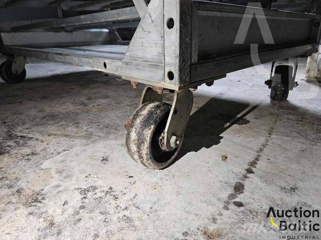 Jamesway  ماكينات وملحقات مواش أخرى