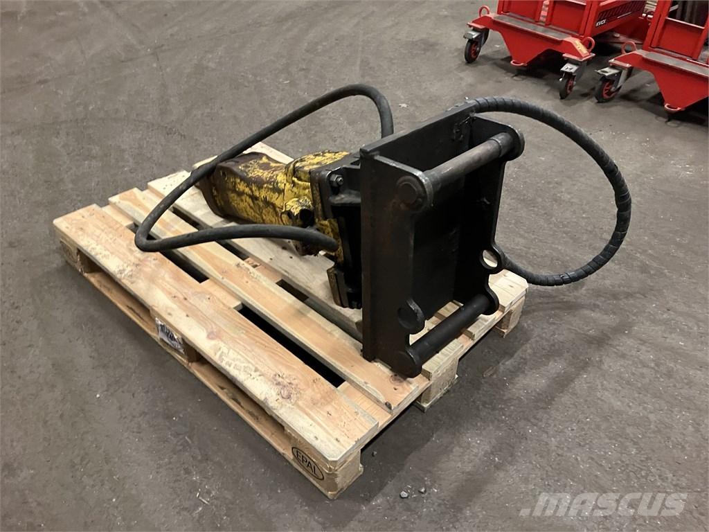 Atlas Copco SB 202 مطارق / كسارات