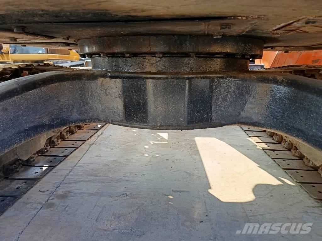 Komatsu PC 55 MR حفارات صغيرة أقل من 7 طن (حفارات صغيرة)