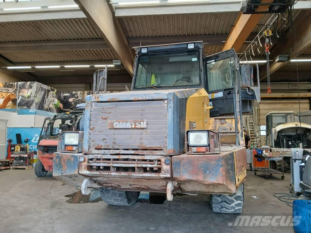 Komatsu HM 300-2 ساحبات مفصلية