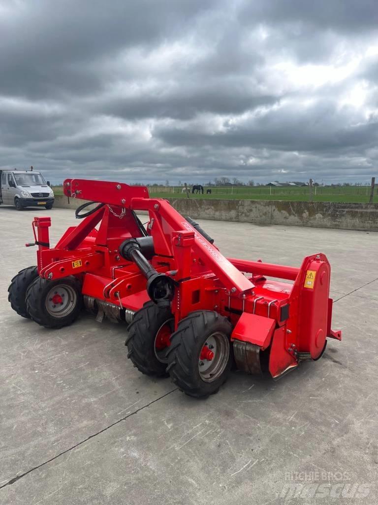  ConceptAGRI SFB300 ماكينات وملحقات زراعة أخرى