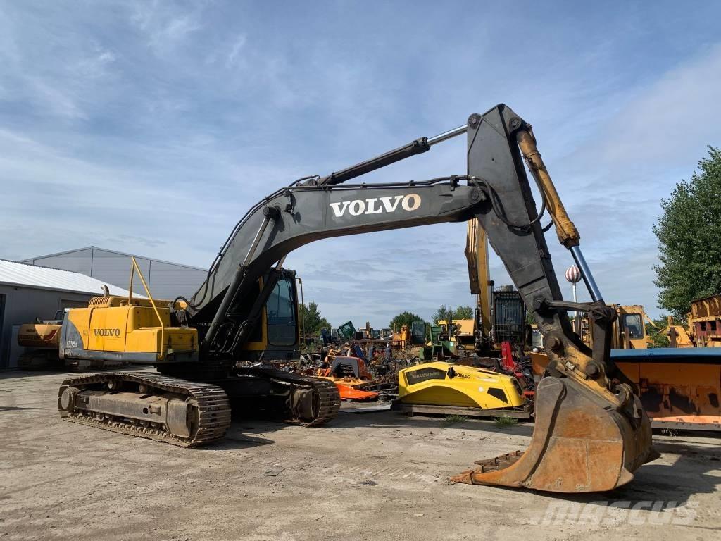 Volvo EC 290 B LC حفارات زحافة