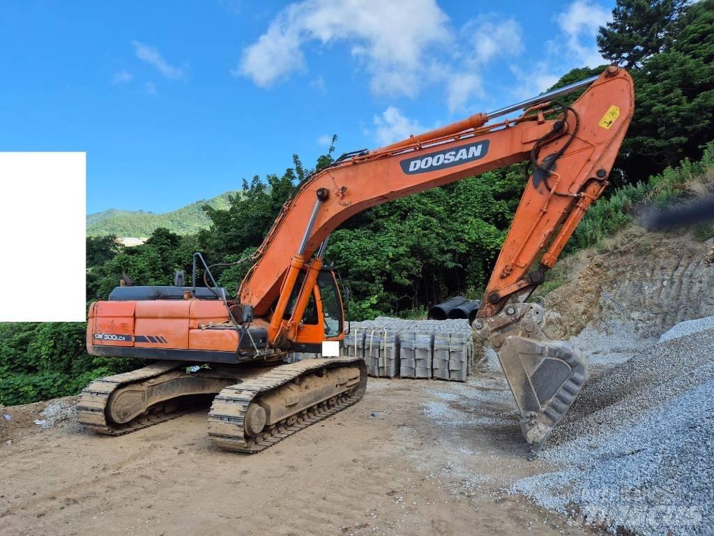 Doosan DX 300 LCA حفارات زحافة