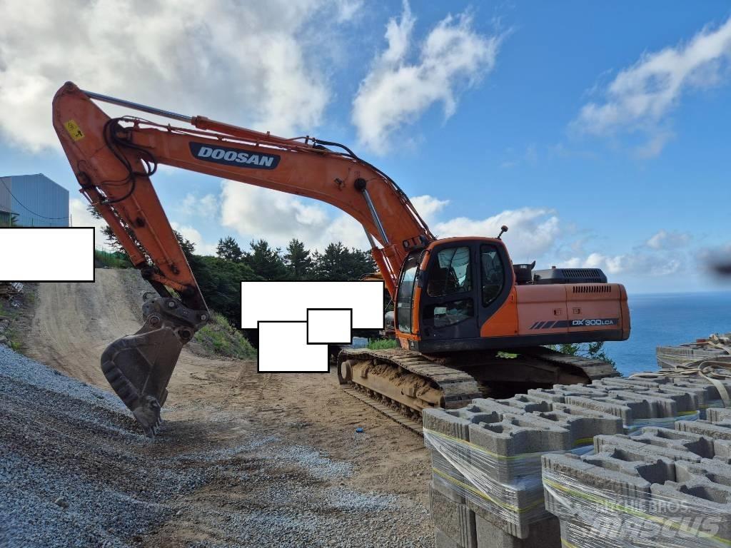 Doosan DX 300 LCA حفارات زحافة