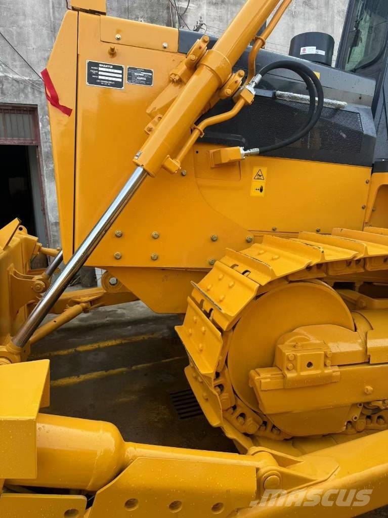 Shantui sd16 بلدوزرات مجنزرة