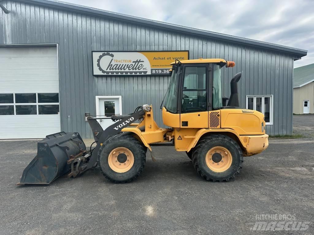 Volvo L 35 G لوادر بعجل