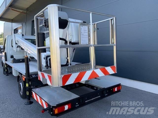 VERSALIFT VTX-240.3 المنصات الهوائية المثبتة على شاحنة