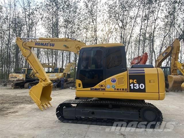 Komatsu PC130 حفارات زحافة