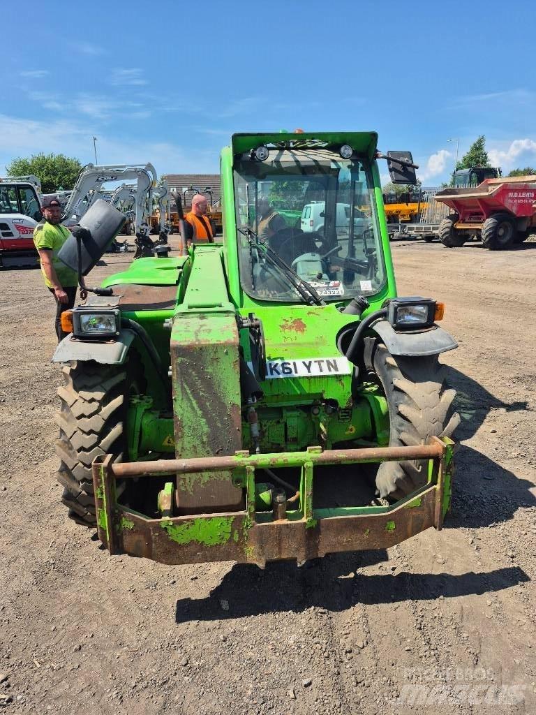 Merlo P 25.6 مناولات متداخلة