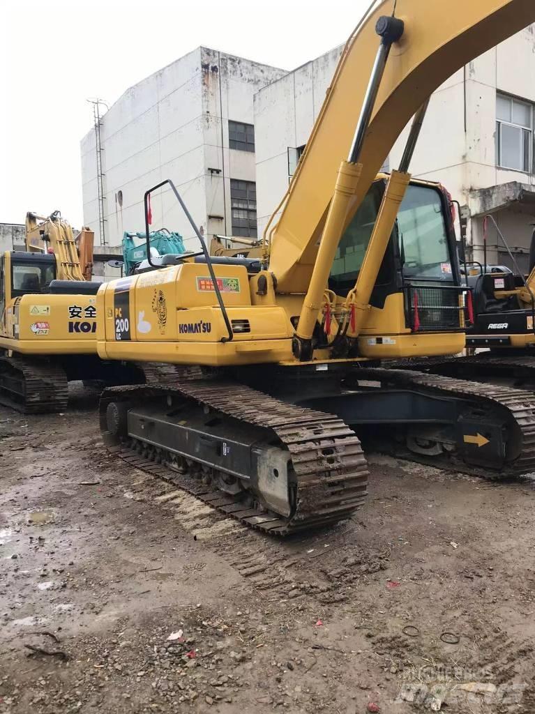 Komatsu pc200-7 حفارات زحافة