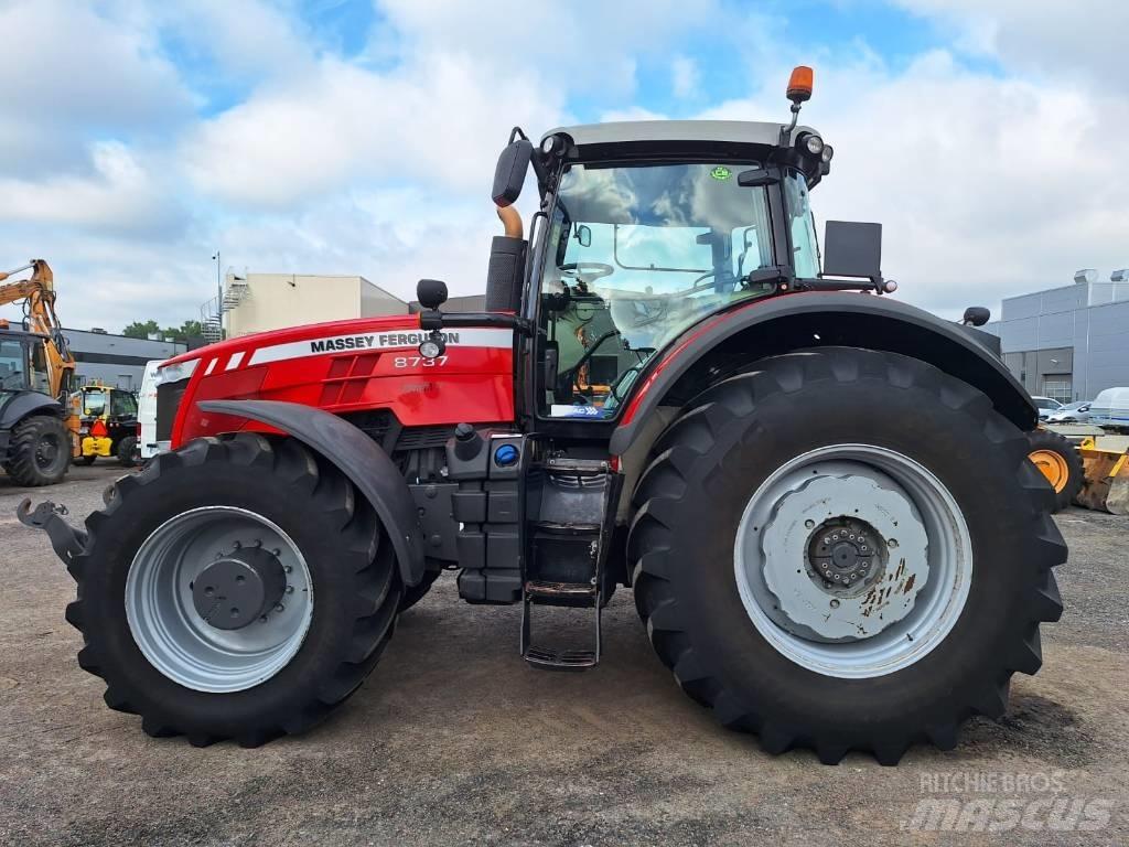 Massey Ferguson 8737 الجرارات