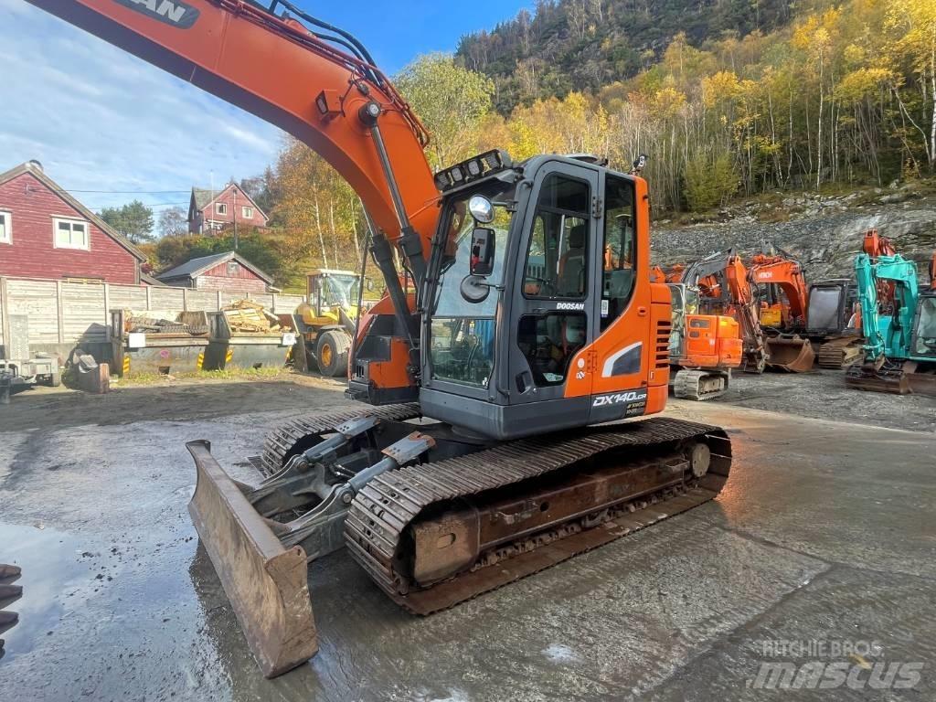 Doosan DX140LCR-5 حفارات زحافة