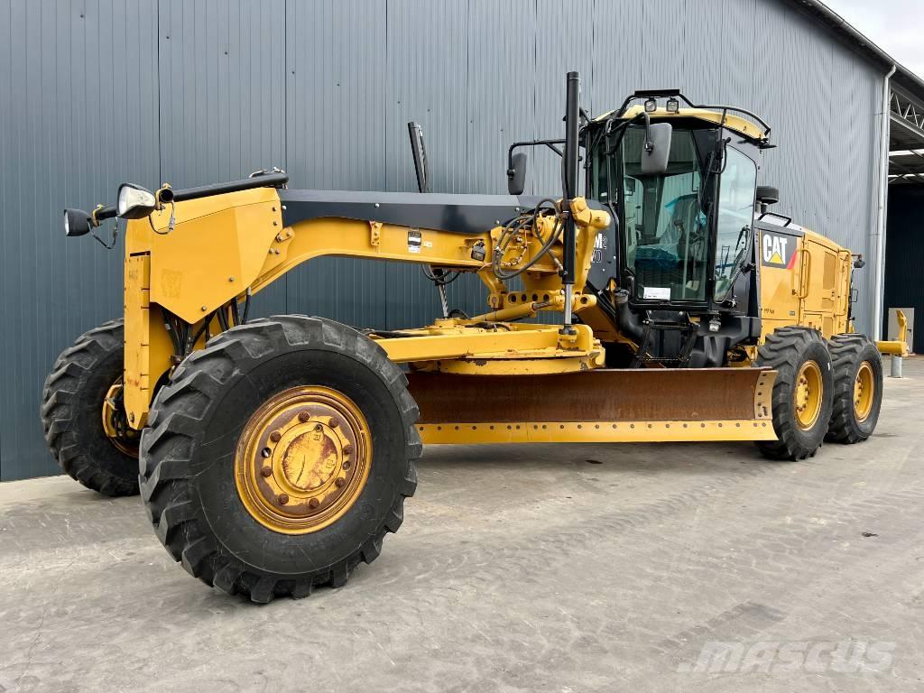 CAT 140M2 AWD معدات تمهيد الطرق