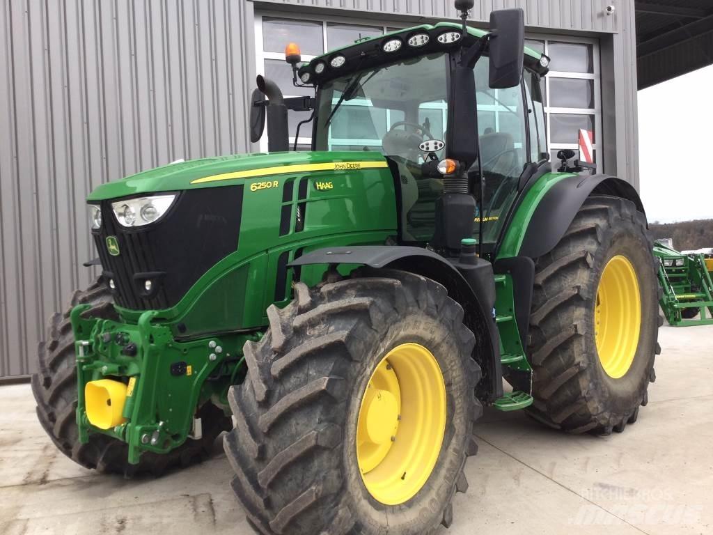 John Deere 6250R الجرارات