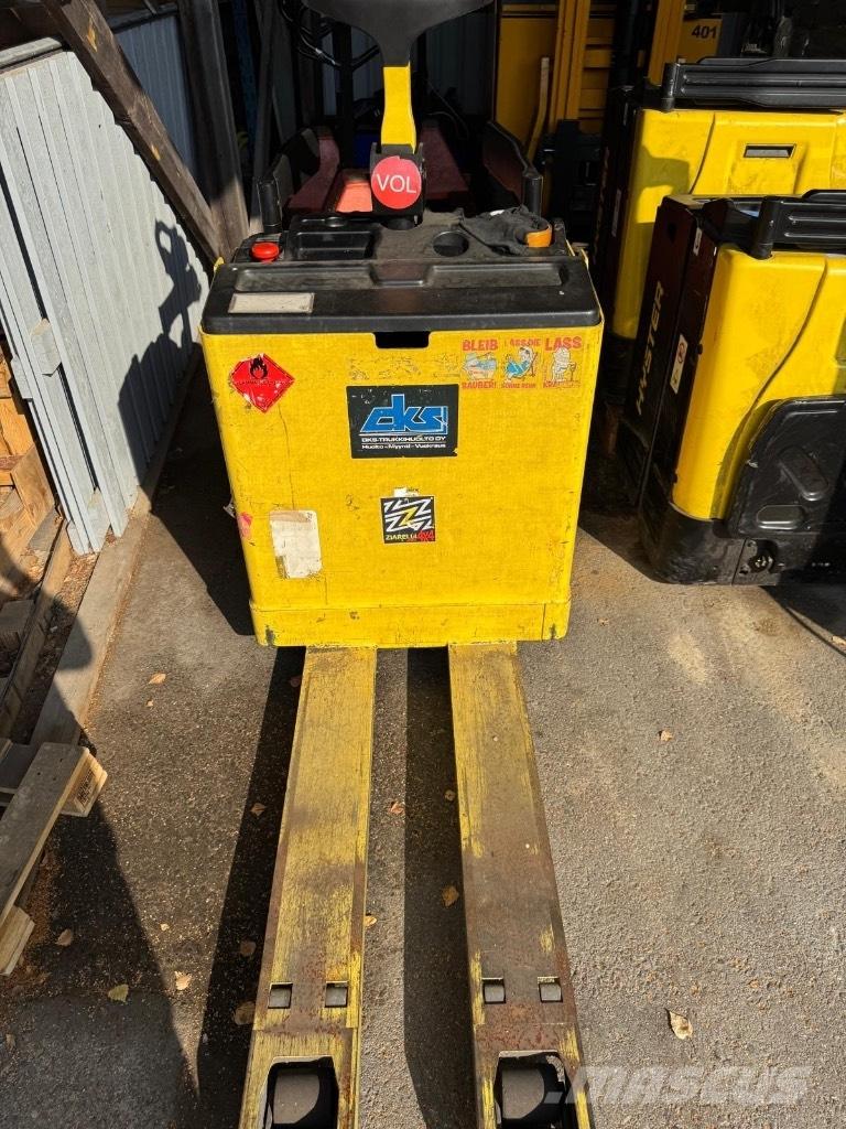 Hyster P 2.0 SFBW معدات الرفع منخفض المستوى