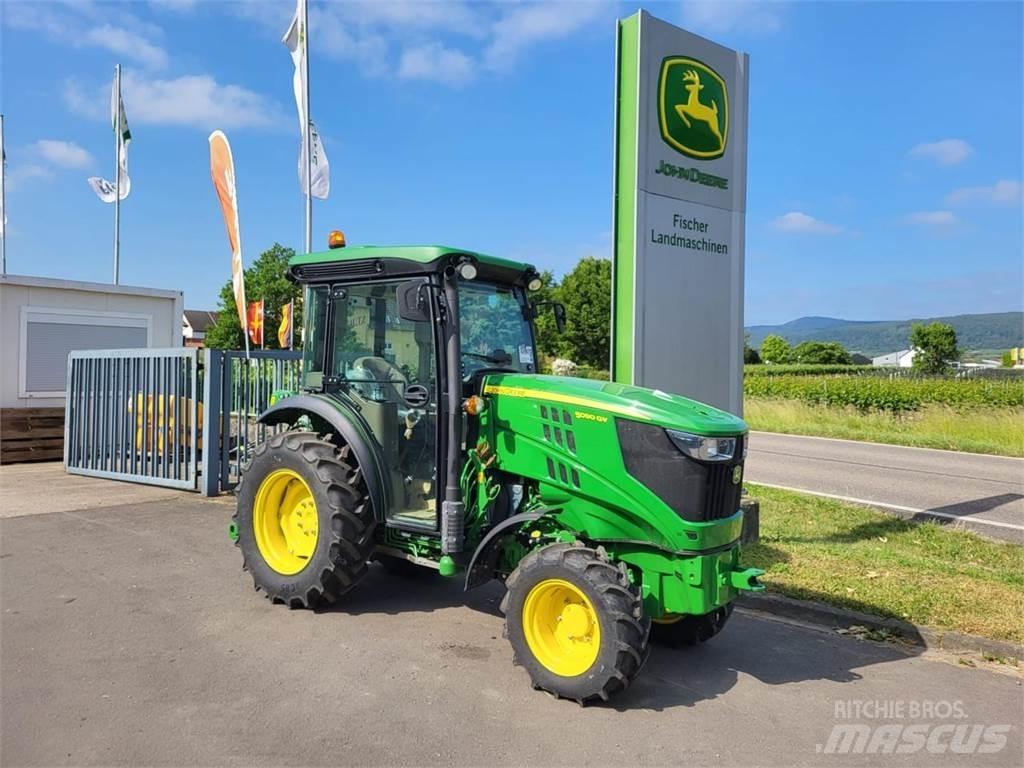 John Deere 5090GV الجرارات