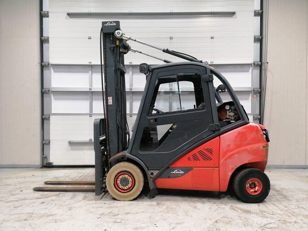 Linde H30TCNG-02 شاحنات LPG