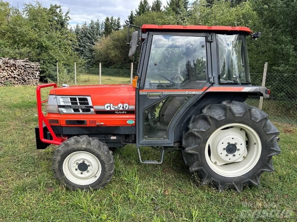 Kubota GL 29 الجرارات