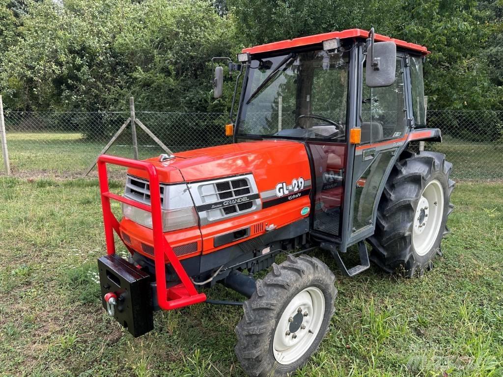 Kubota GL 29 الجرارات