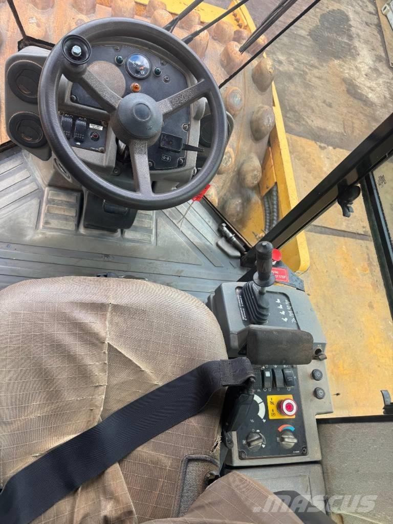 CAT CP 76 مداحل أحادية الأسطوانة