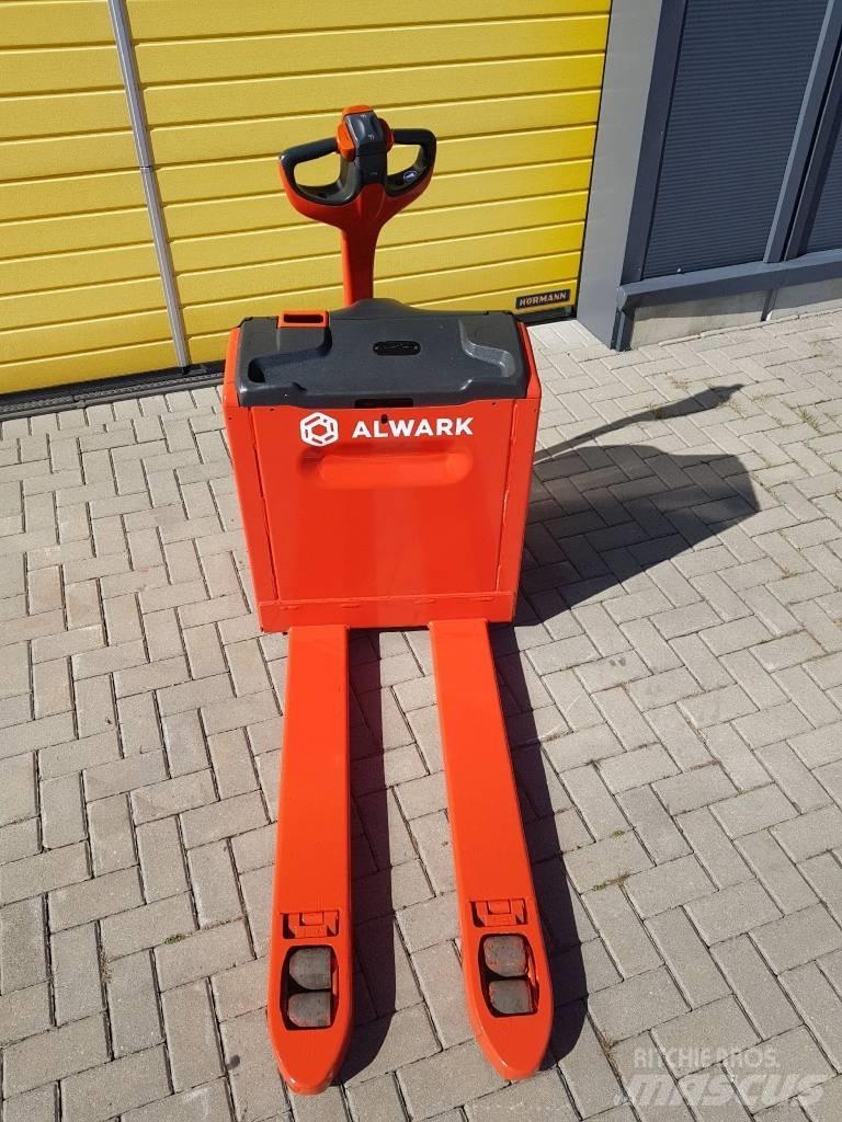 Linde T16 شاحنة يدوية بمنصة نقالة