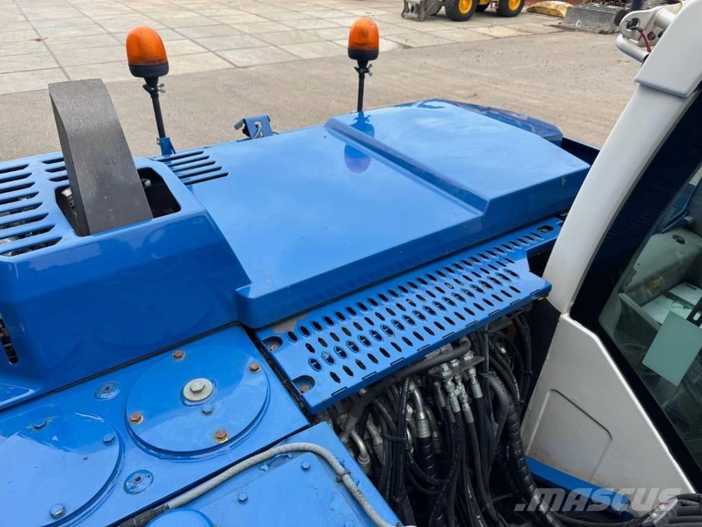 Volvo EWR 150 E حفارات بعجل