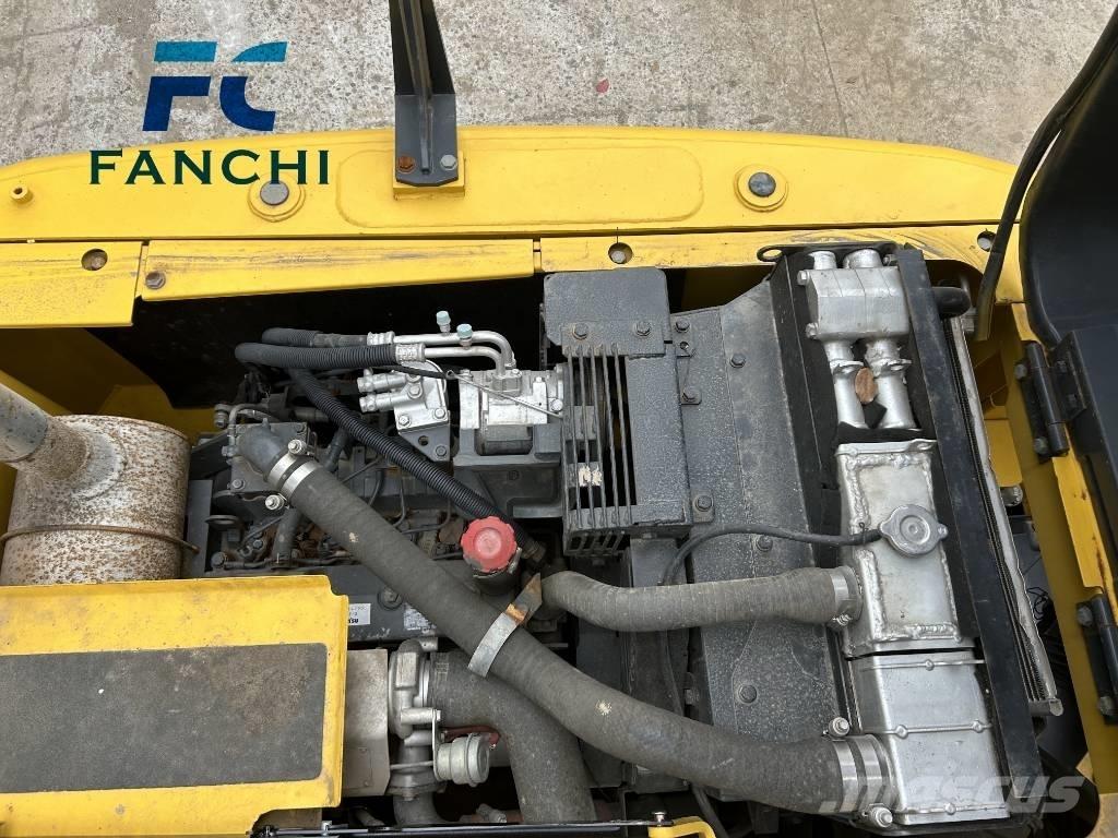 Komatsu pc130 حفارات زحافة