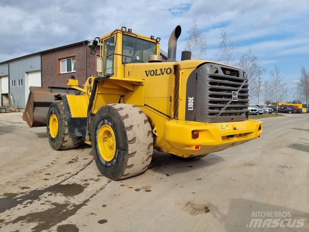 Volvo L 180 E لوادر بعجل