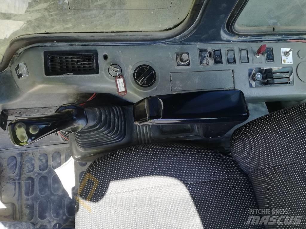 Komatsu PC 340 LC-6K حفارات زحافة