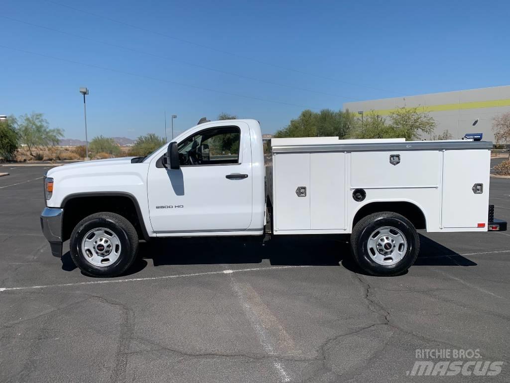 GMC Sierra 2500 HD شاحنات خفيفة/مفصلية الجوانب