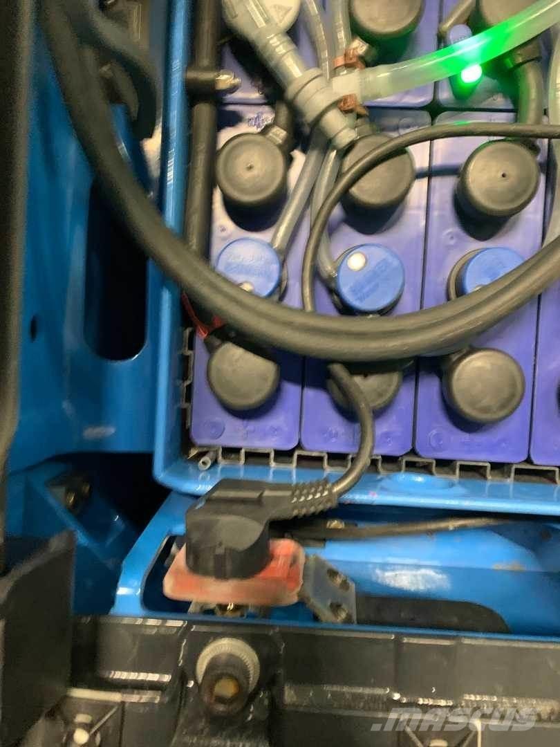 Linde L14 معدات التكديس الجوالة