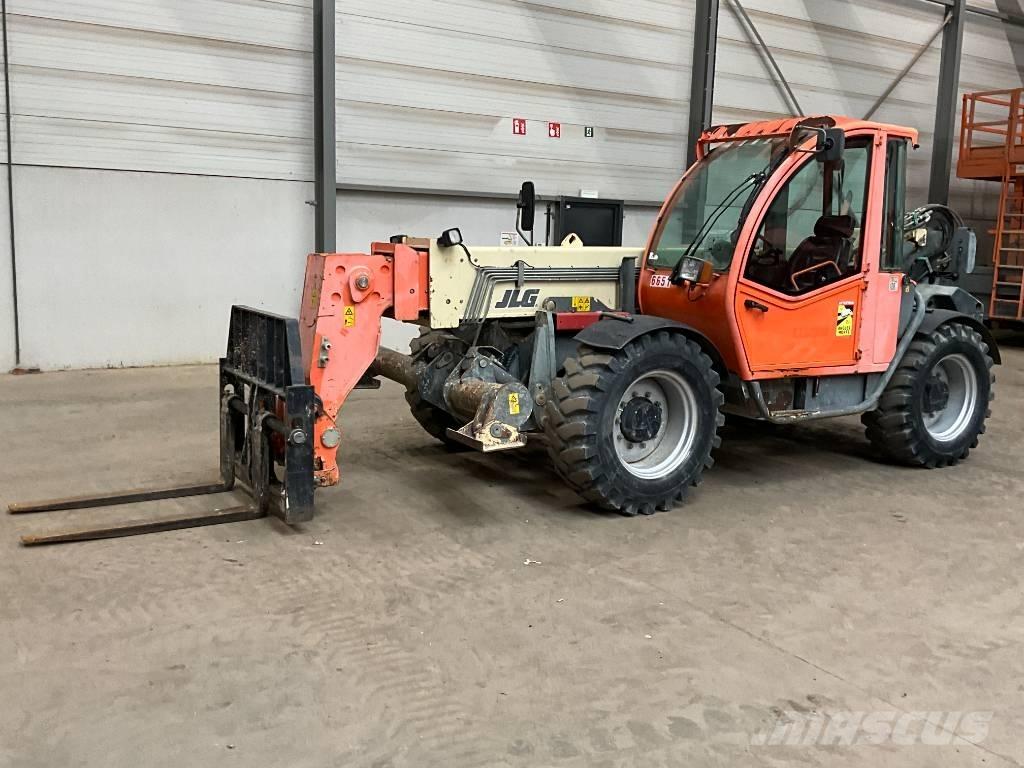 JLG 4013 مناولات متداخلة