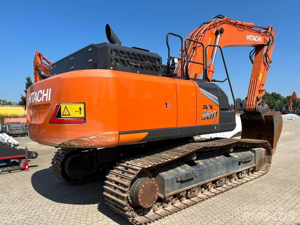 Hitachi ZX300LC-7 حفارات زحافة