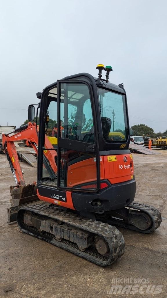 Kubota U 27-4 حفارات صغيرة أقل من 7 طن (حفارات صغيرة)