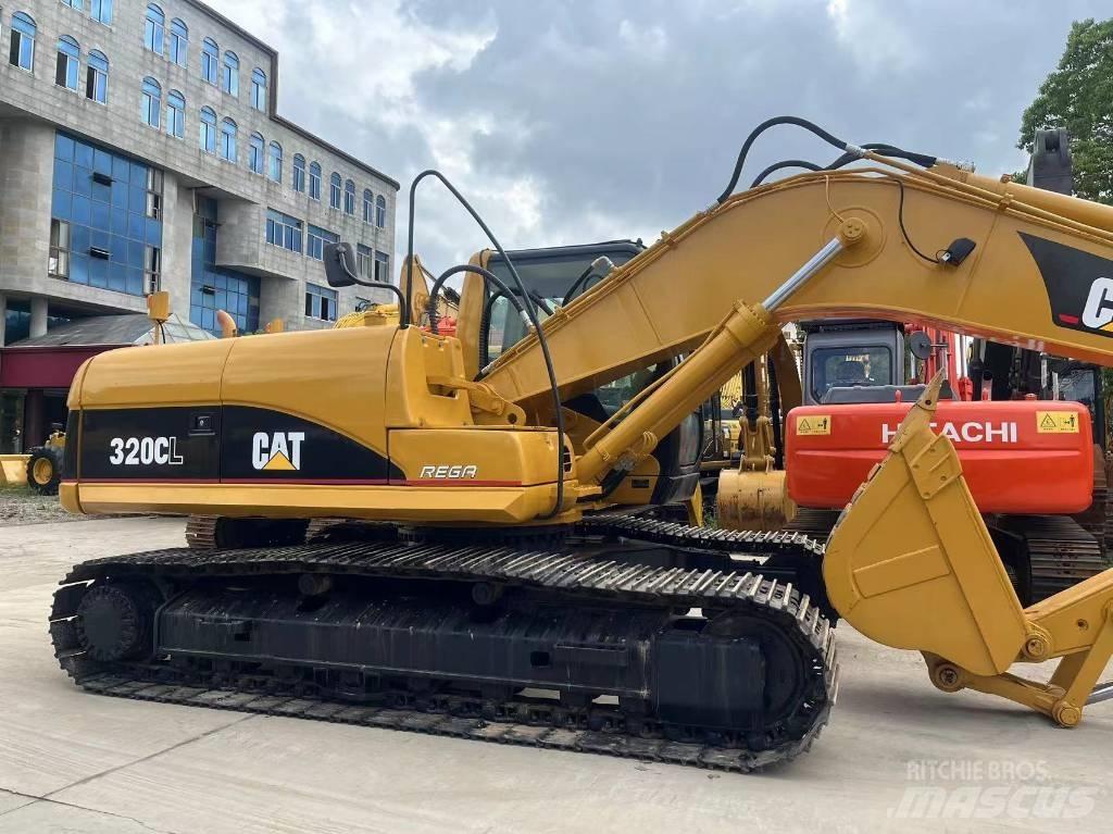 CAT 320 C L حفارات زحافة