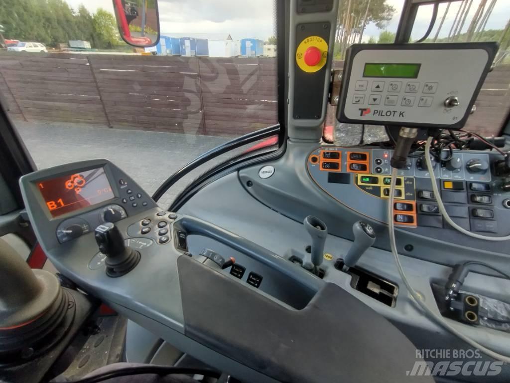 Valtra T202 ماكينات تقطيع أخشاب الحراجة