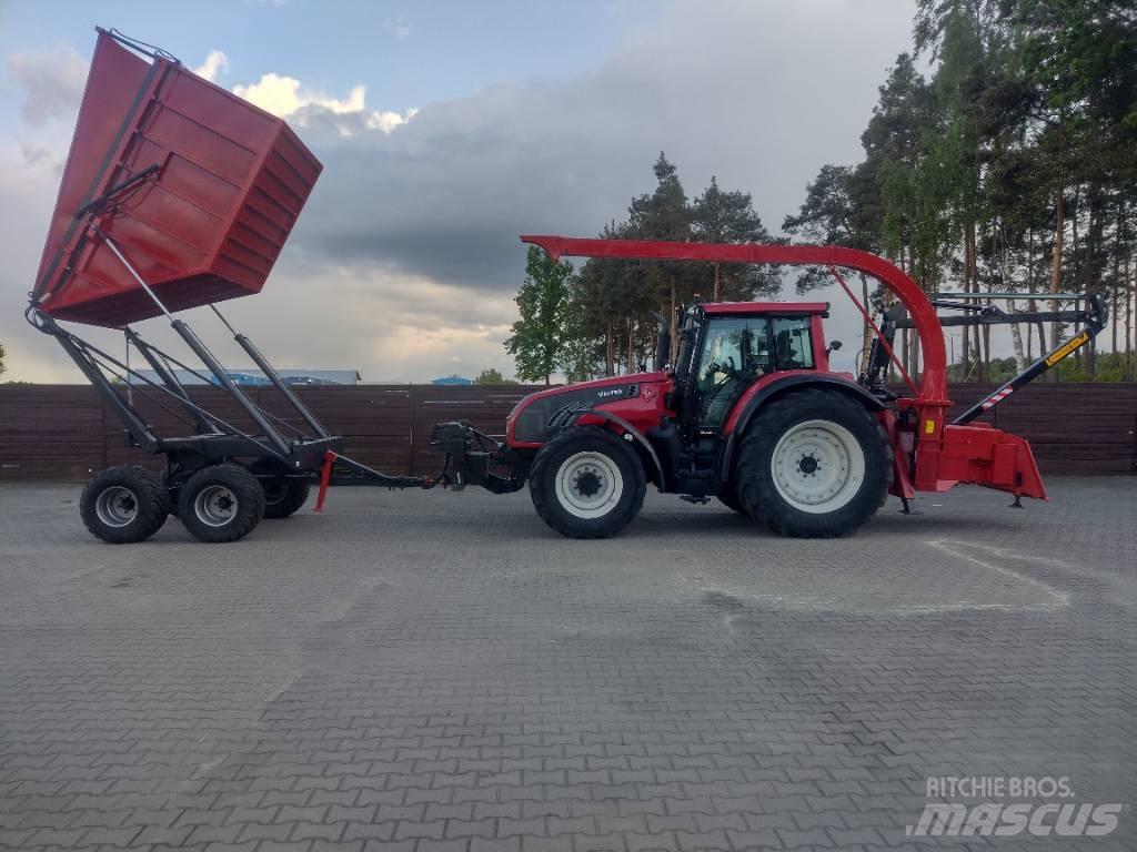 Valtra T202 ماكينات تقطيع أخشاب الحراجة
